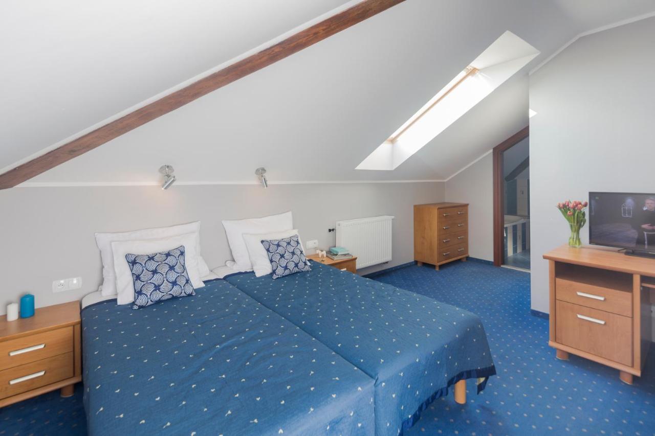 Noce i Dnie Hotel Postołowo Eksteriør billede