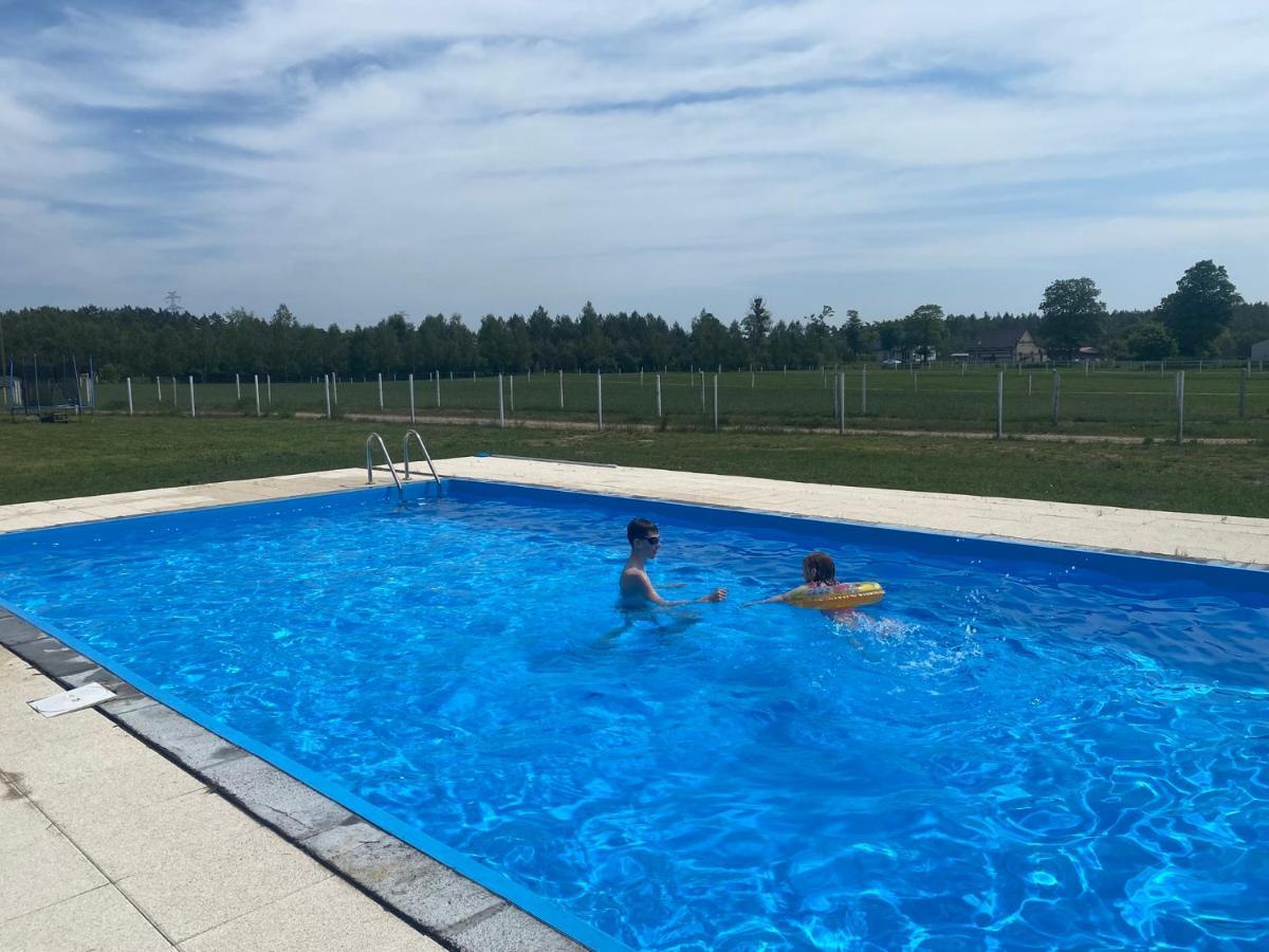 Noce i Dnie Hotel Postołowo Eksteriør billede