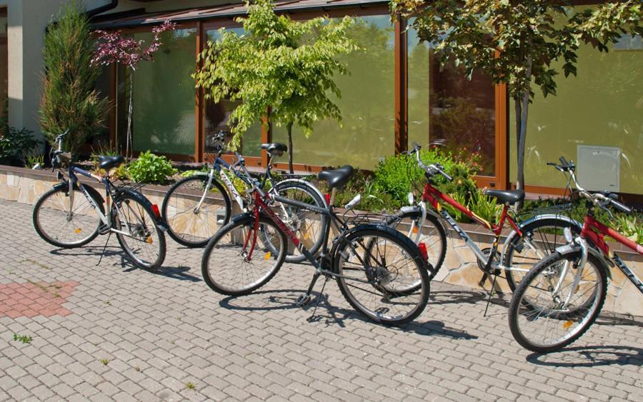 Noce i Dnie Hotel Postołowo Eksteriør billede