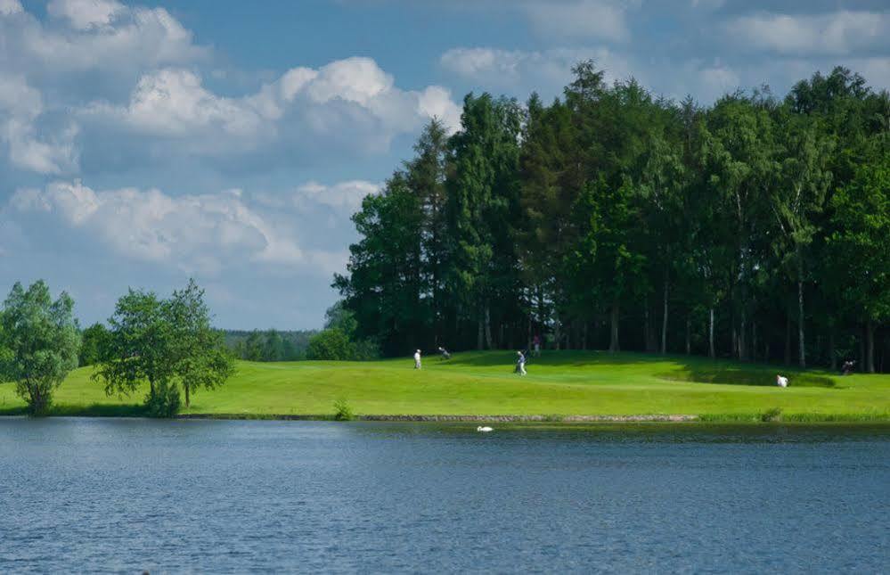 Noce i Dnie Hotel Postołowo Eksteriør billede